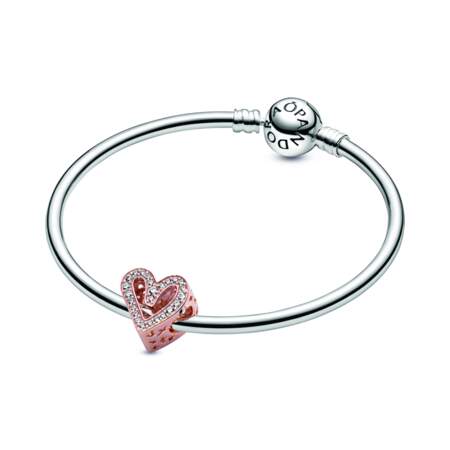 Bracelet Jonc Pandora Moment avec son charm esquisse de coeur scintillant, Pandora, 118 € (59 € le bracelet et 59 € le charm)