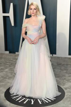 Oscars 2020 : puis dans une robe féérique pastel (Lucy Boynton) 