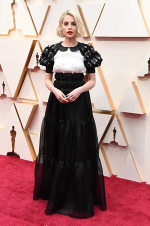 Oscars 2020 : Lucy Boynton en noir et blanc 
