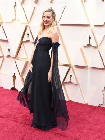 Oscars 2020 : Margot Robbie, dans une robe drapée aux épaules dénudées 
