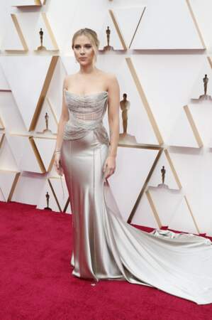 Oscars 2020 : Scarlett Johansson en Oscar de la Renta 