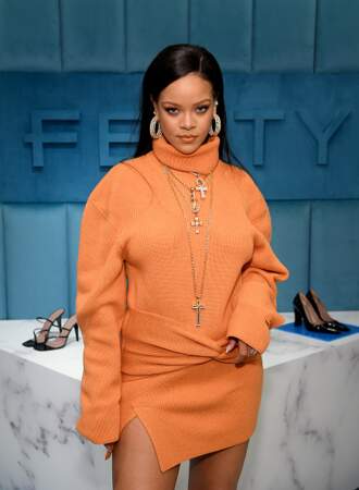 Rihanna portant l'une de ses créations Fenty