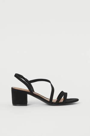 Sandales noires, H&M, 14,99€