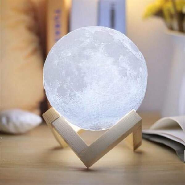 CANCER / Lampe lune féerique 18cm, Nature et découvertes, actuellement à 64,99€