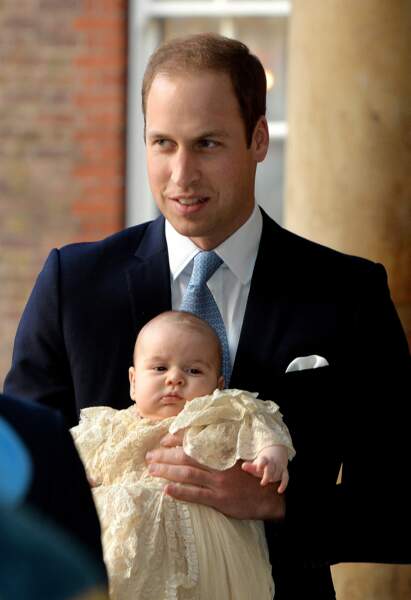 Le prince George à 3 mois lors de son baptême, le 23 octobre 2013