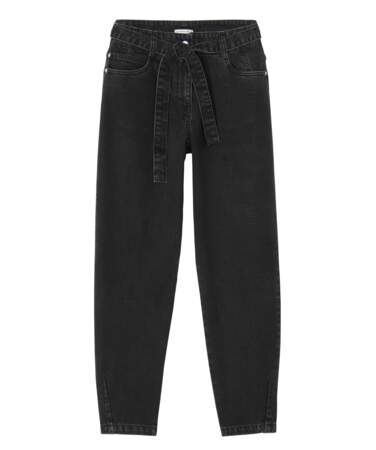 Gémo x Lulu Castagnette, jean noir ceinturé, 34,99 € 