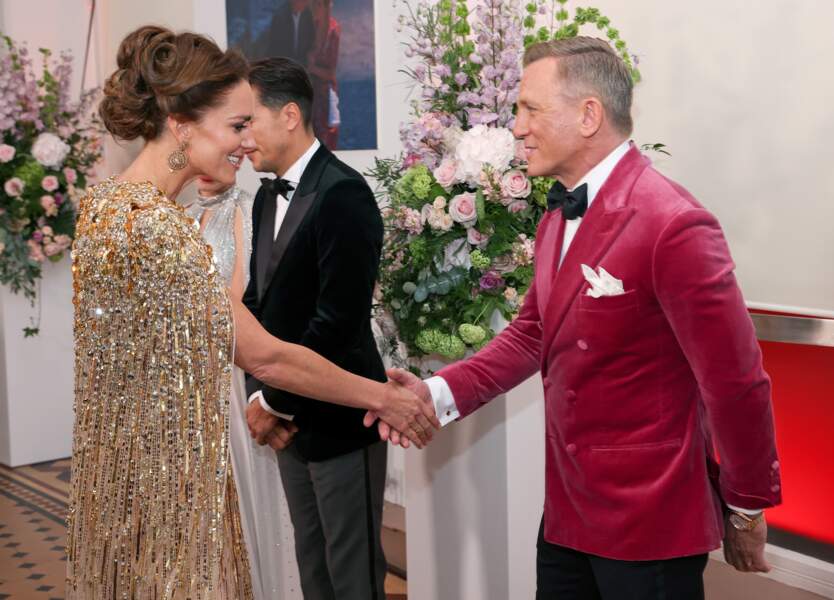 La famille royale assiste à l'avant-première de James Bond, Mourir peut attendre 