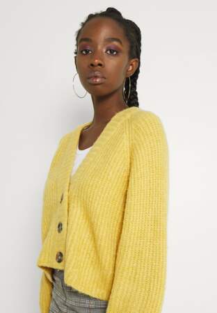 Gilet grosse maille jaune flashy, Gina Tricot, 29,99€ 