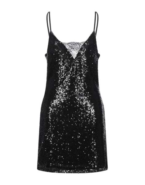 Mini robe à paillettes noires Glamorous, 34 euros sur Yoox.com
