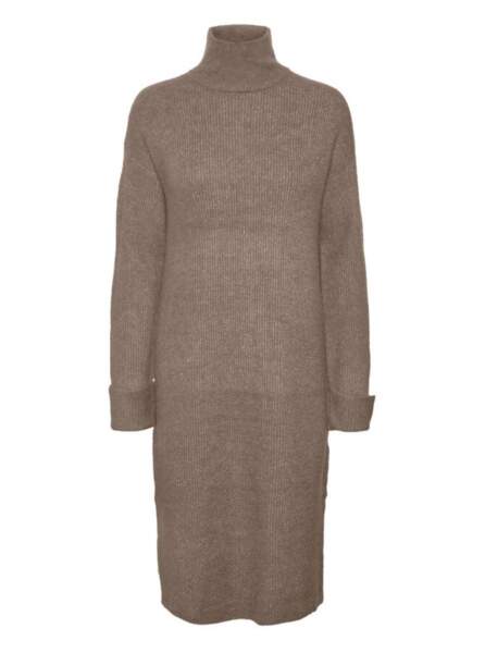 Robe pull mi-longue fendue Vero Moda, 34,99 euros