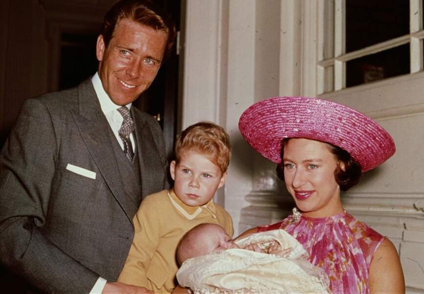 Lord Snowdon, Antony Armstrong-Jones, avec la Princesse Margaret et leurs enfants.