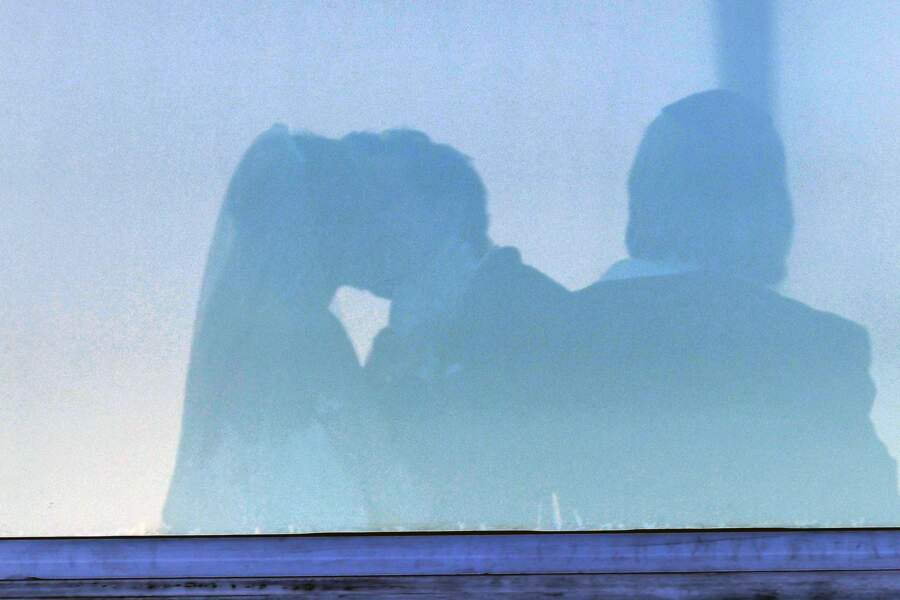 Mariage de Brooklyn Beckham et Nicola Peltz : le premier baiser du couple