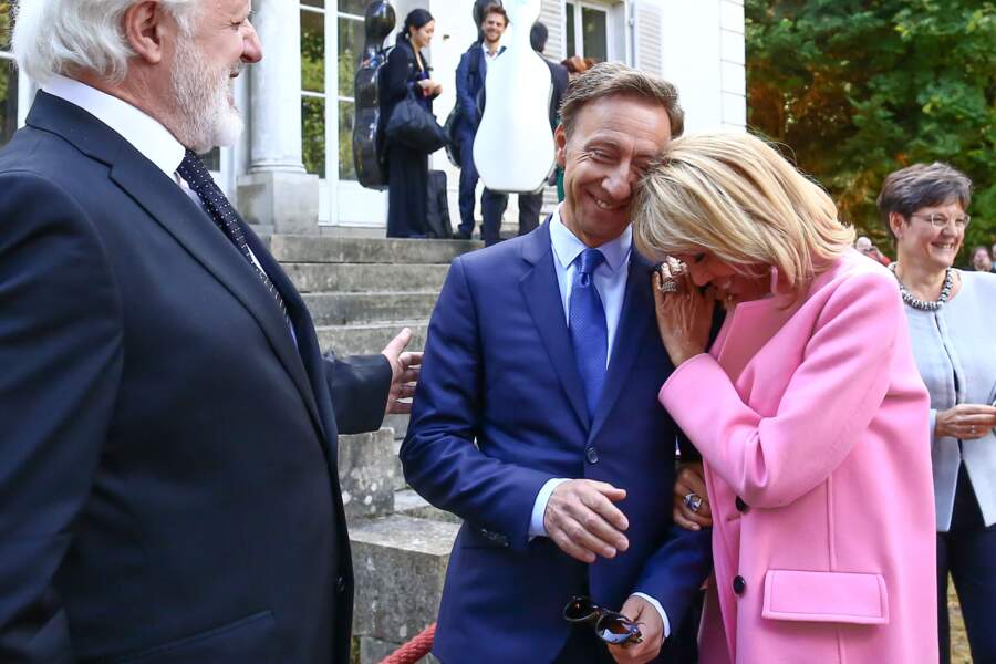 Brigitte Macron et Stéphane Bern, responsable de la mission patrimoine, visitent la villa Viardot à l'occasion des Journées Européennes du Patrimoine à Bougival, le 15 septembre 2018 