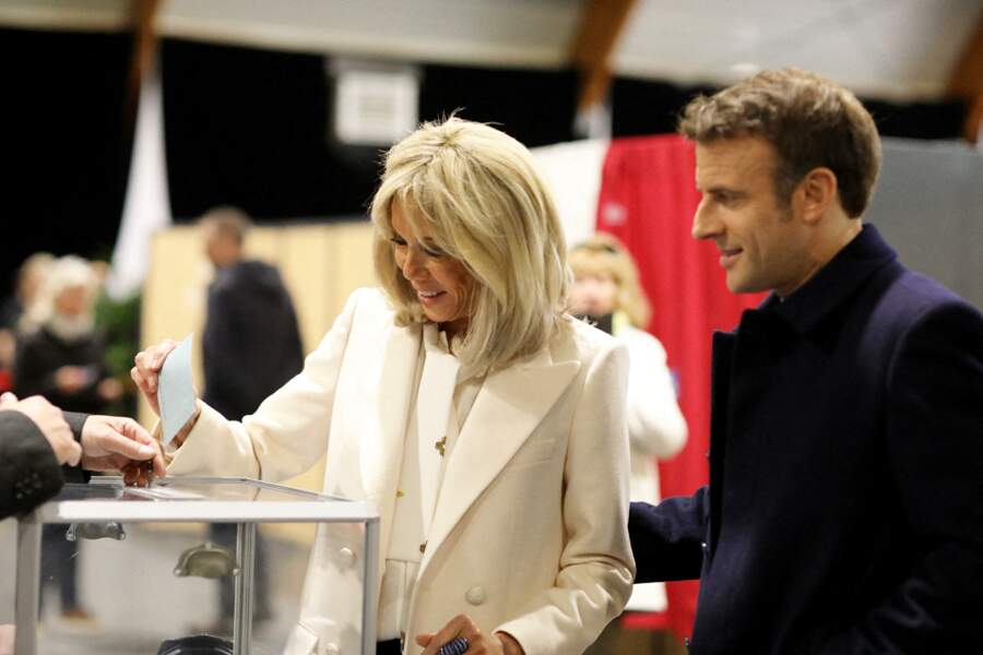 Brigitte Macron au Touquet lors du premier tour de l'élection présidentielle, le 10 avril 2022