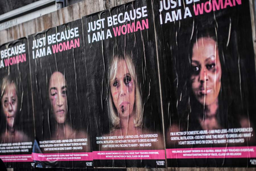Brigitte Macron et d'autres personnalités ont prêté leurs visages à la campagne "Just because I am a Woman" pour sensibiliser contre les violences faites aux femmes, le 16 janvier 2020 à Milan