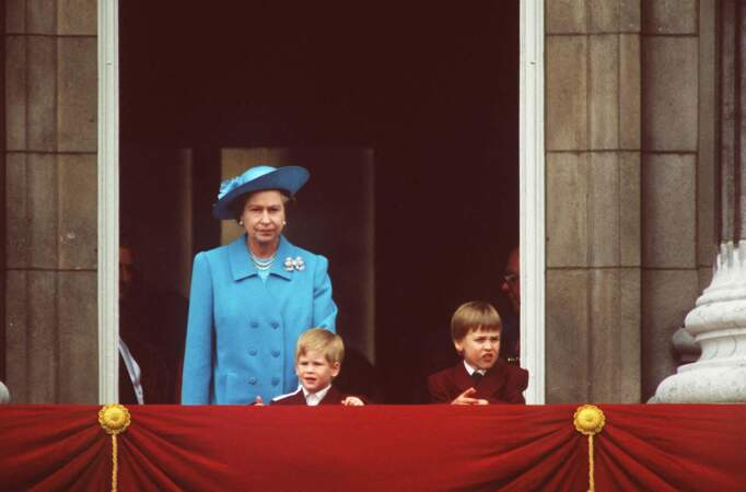 La reine Elizabeth célèbre ses 96 ans : avec William et Harry le 11 juin 1998