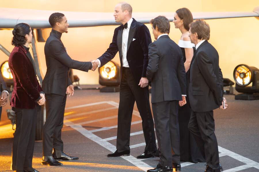Avant-première de Top Gun : Maverick à Londres : le prince William, Kate Middleton, Tom Cruise, Greg Tarzan Davis et Danny Ramirez