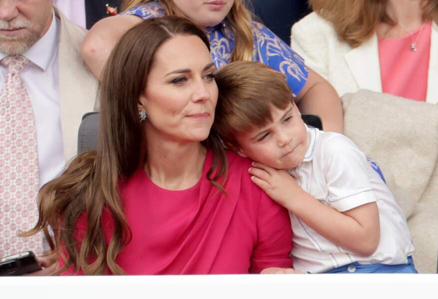 Kate Middleton et le prince Louis câlin pour le défilé du Jubilé de platine