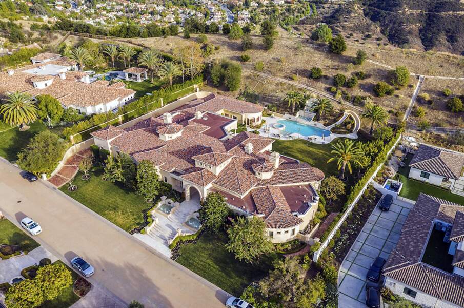 Britney Spears et son mari Sam Asghari ont acheté une immense villa à Los Angeles à côté de la maison de Kevin Federline