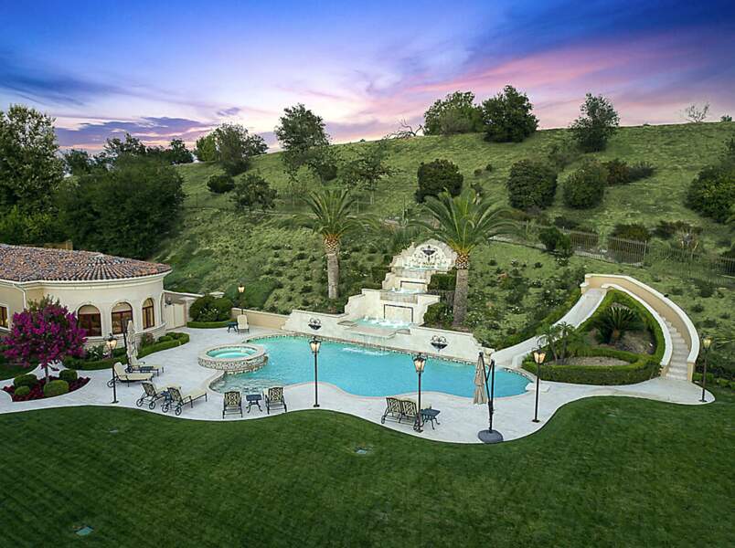 Britney Spears et Sam Asghari ont acheté une villa à Los Angeles pour 11.8 millions de dollars.