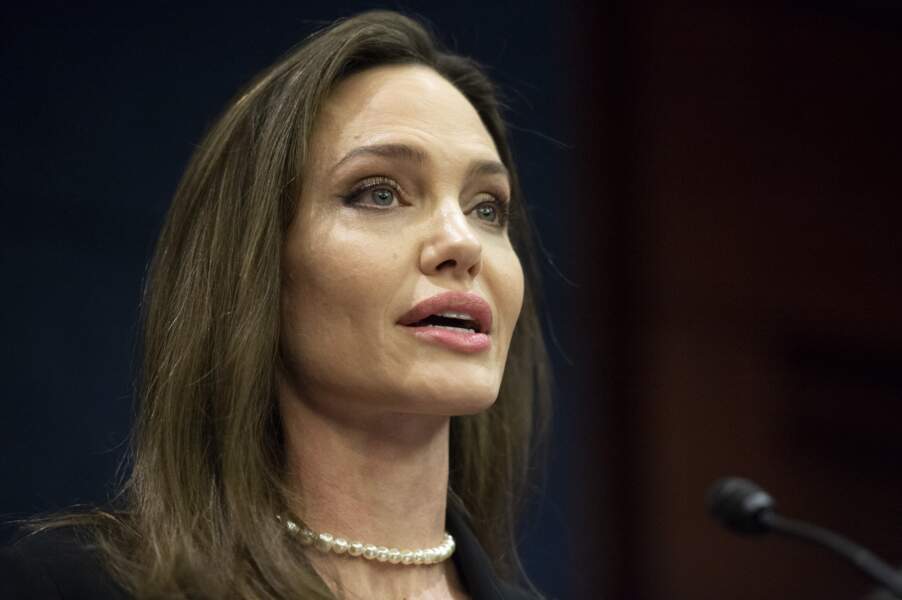 L'actrice Angelina Jolie a été vue dans la ville de Lviv pour venir en aide aux populations dans le besoin