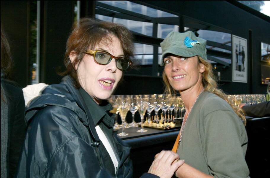 Dani et Mademoiselle Agnès chez Chanel pour les vendanges au profit de la fondation Hôpitaux de France à Paris, en 2004