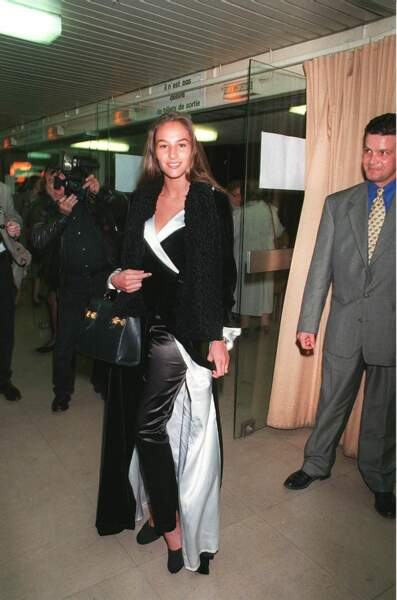 Vanessa Demouy pour la première de Angélique Marquise des Anges au palais des sports en 1995 (22 ans)