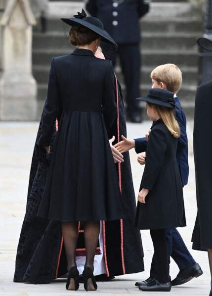 Obsèques de la reine Elizabeth II : Kate Middleton et ses enfants, le prince George et la princesse Charlotte