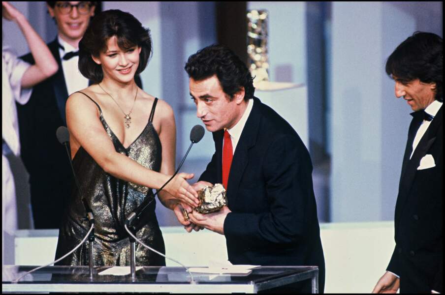 En 1985, Richard Bohringer reçoit le César du meilleur second rôle masculin dans L'Addition des mains de Sophie Marceau et Richard Aconina.