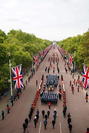 Obsèques de la reine Elizabeth II: procession après la messe en l'abbaye de Westminster le 19 septembre 2022