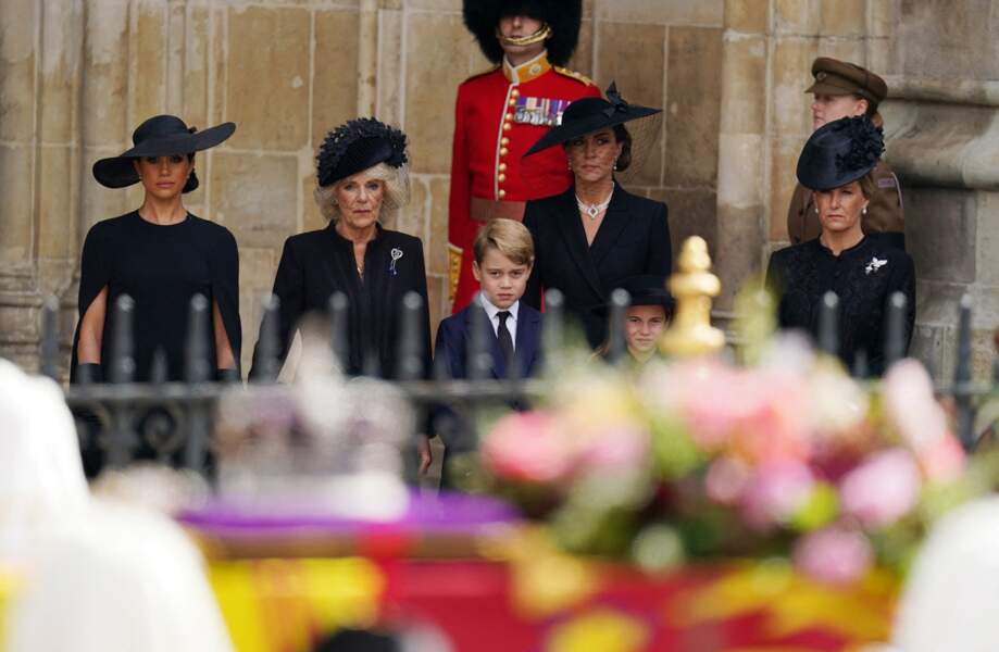 Obsèques de la reine Elizabeth II : Meghan Markle, la reine consort Camilla Parker-Bowles, le prince George, Kate Middleton, la princesse Charlotte et Sophie de Wessex