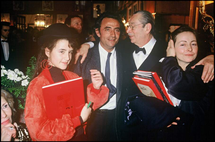 En 1989, Richard Bohringer avec sa fille et son épouse lors de la soirée des César. 