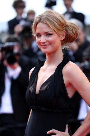 En 2012, Virginie Efira (35 ans) lors de la montée des marches du film Mud au Festival de Cannes
