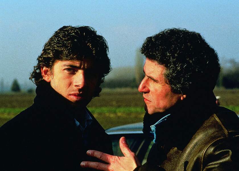 En 1986, Patrick Bruel (27 ans) sur le tournage du film Attention Bandits de Claude Lelouch