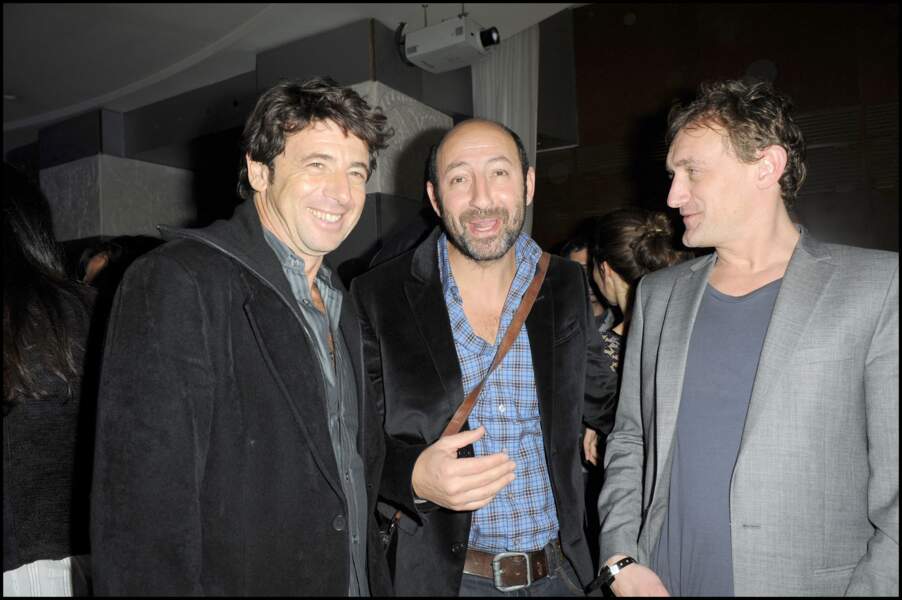 En 2009, Patrick Bruel (50 ans) avec Kad Merad et Jean Paul Rouve lors de la projection du film This is it à Paris