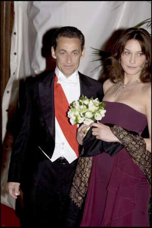 En 2008, le président de la République Nicolas Sarkozy épouse Carla Bruni
