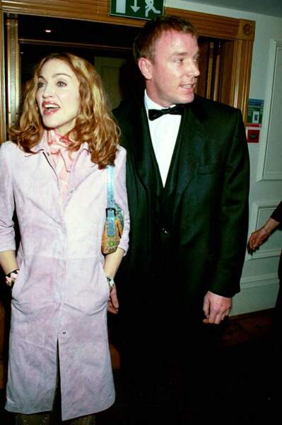 Madonna et Guy Ritchie en 1998 : elle aura avec le réalisateur britannique une grande histoire d'amour