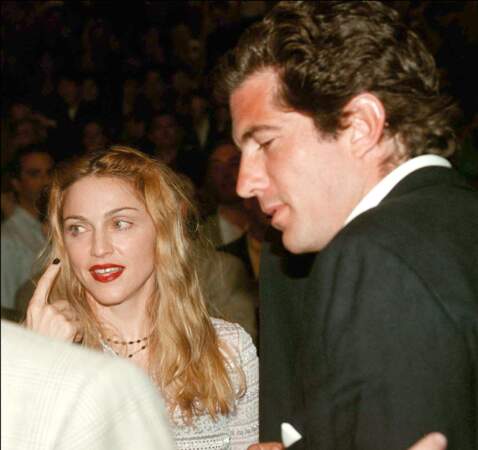 Madonna et John F. Kennedy en 1988 : tout juste séparée de Sean Penn, elle jette son dévolu sur un homme hautement courtisé