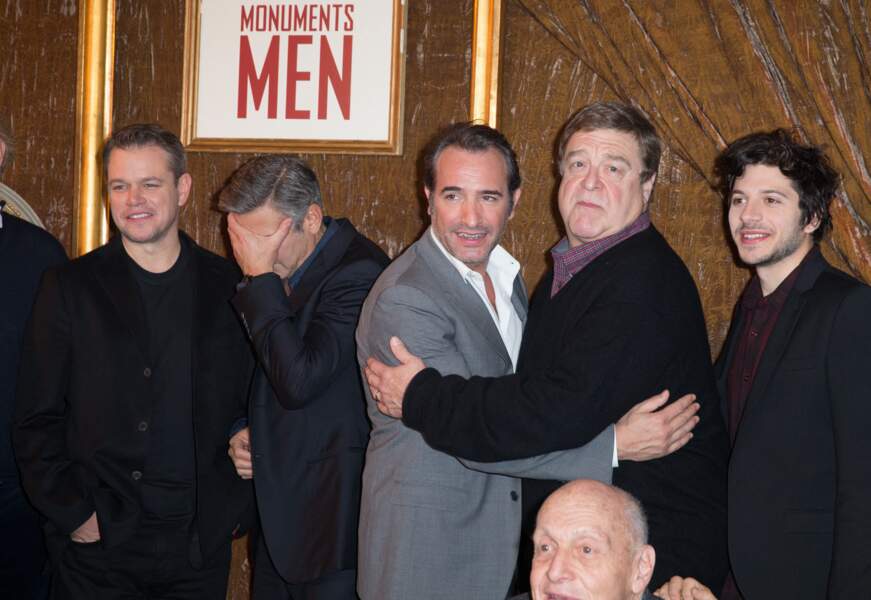 Jean Dujardin décroche en 2014 un rôle dans Monuments Men, un film vu par plus de 1 272 022 de spectateurs