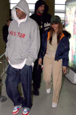 Beyoncé, 22 ans et son compagnon Jay Z en décembre 2003. 6 mois avant la jeune chanteuse vient de sortir son premier album solo Dangerously In Love