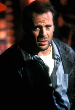 Bruce Willis s'est fait connaître avec la série Clair de lune, diffusée en 1986 sur la chaîne américaine ABC