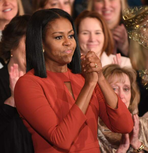 Michelle Obama est de plus en plus engagée au sein des causes qui lui tiennent à coeur, comme l'accès à l'éducation pour tous. Sur cette photo prise en 2017, elle a 53 ans