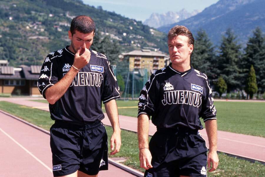 En 1995, Didier Deschamps a 27 ans, il traverse les Alpes pour rejoindre l’Italie, un pays dans lequel il va jouer sous les couleurs de Juventus de Turin.