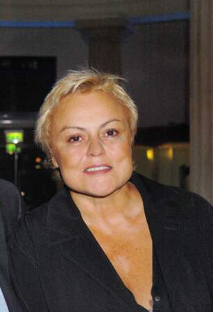 En 2005, à 50 ans, Muriel Robin est à l'affiche du film réalisé par Coline Serreau Saint-Jacques… La Mecque. La même année, elle participe à l'émission Rendez-vous en terre inconnue