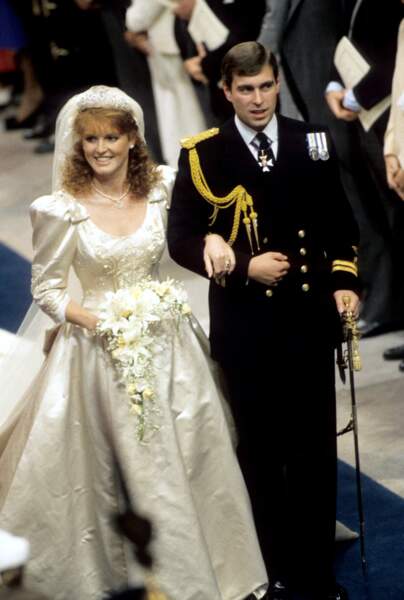 Le 23 juillet 1986, Sarah Ferguson (27 ans) épouse le prince Andrew, troisième enfant et second fils de la reine du Royaume-Uni Élisabeth II.