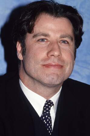 En 1994, John Travolta, 40 ans, est contacté par Quentin Tarantino pour jouer dans Pulp Fiction, film qui lui permettra de renouer avec la gloire