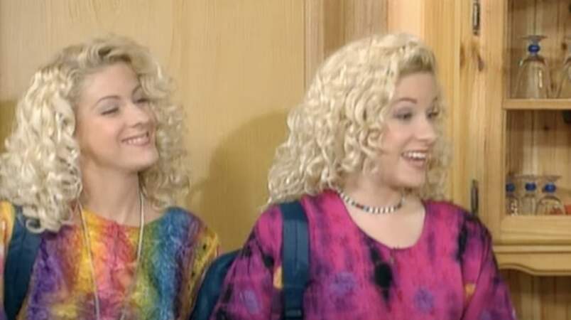  Ces jumelles blondes, Suzon et Suzie, incarnées à l'écran par les deux soeurs Christine et Stéphanie Ever, formaient un duo drôle et plutôt détonnant dans la sitcom à succès
