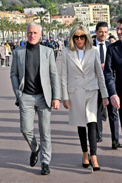 Brigitte Macron en jean skinny aux côtés de Didier Deschamps en 2023
