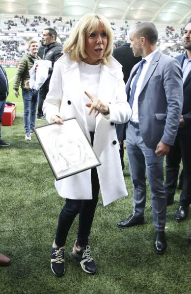 Brigitte Macron en jean skinny en 2019