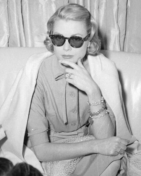 Achetée chez Cartier pour plus de 4 millions de dollars, la bague de fiançailles de Grace Kelly vaudrait aujourd'hui 38,8 millions de dollars